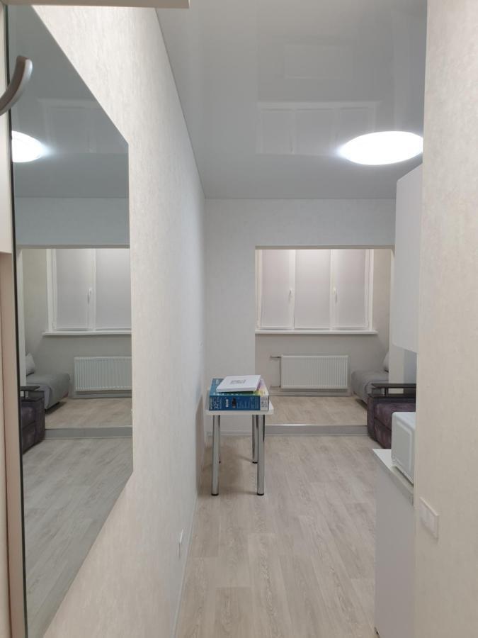 Apart Hotel Malinovskogo Kharkiv Eksteriør bilde